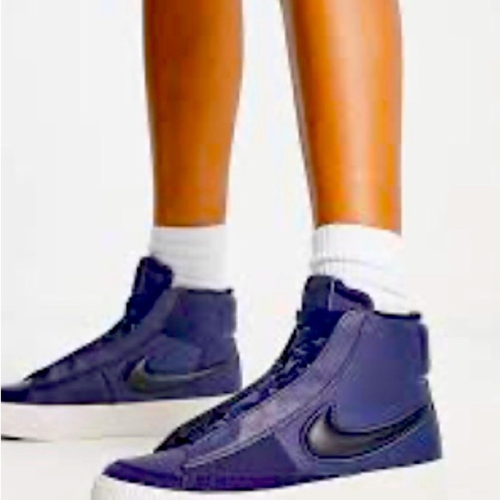 Women’s Nike Blazer Mid Victory size 9.5